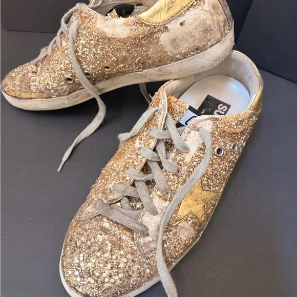 Golden Goose Women's Gold Glitter Low-Top Sneakers with Metallic Star - Picture 5 of 16
